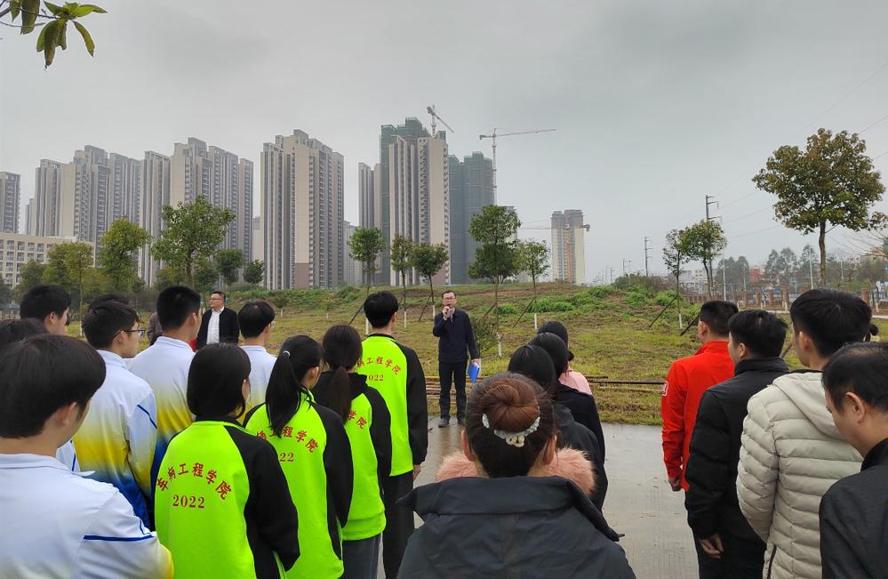 正植有你 共树未来——学校领导参加车辆工程学院2024年义务植树活动