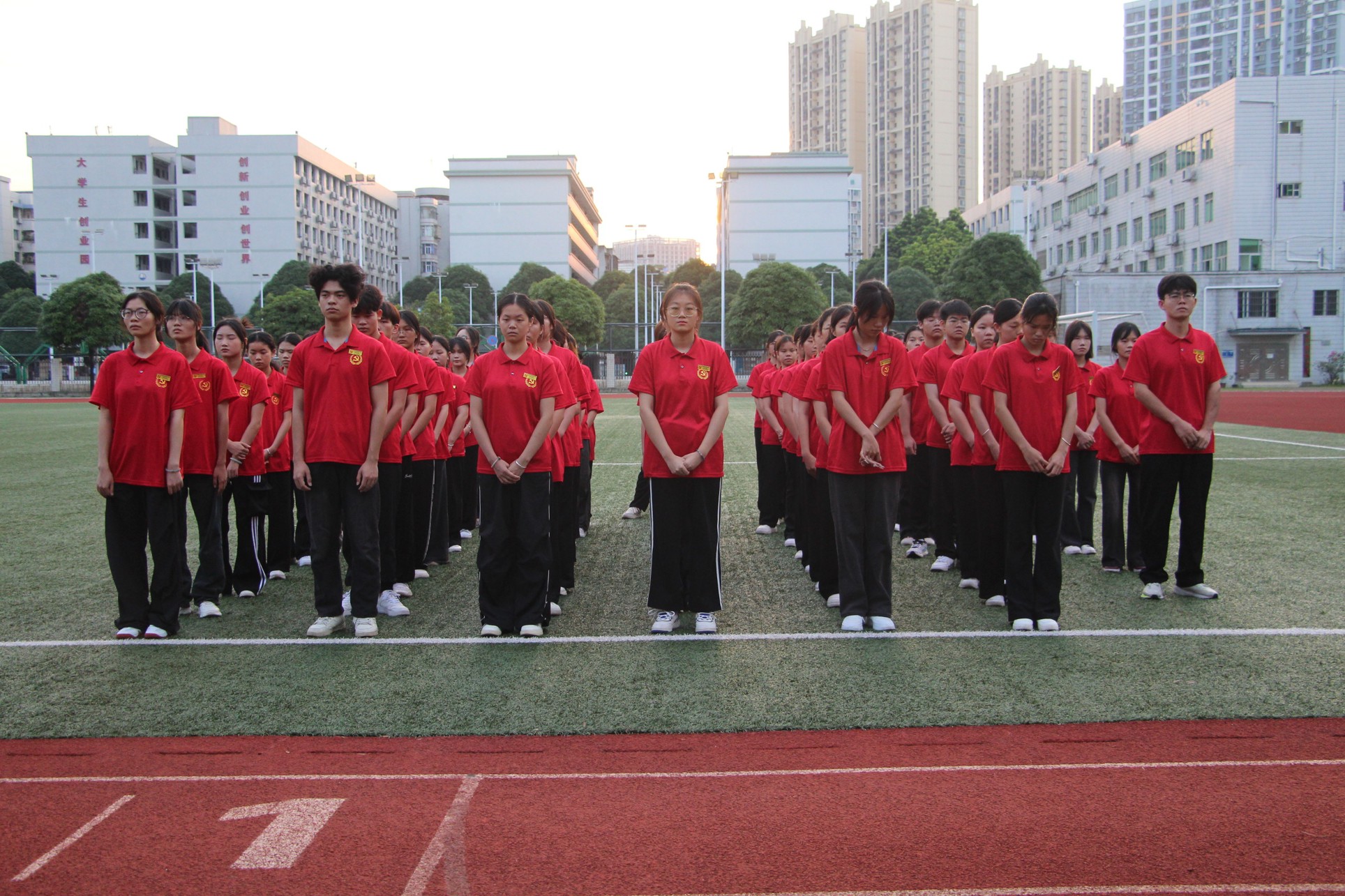 ed090a64b72840aebdbdb71952a0a97f.jpg