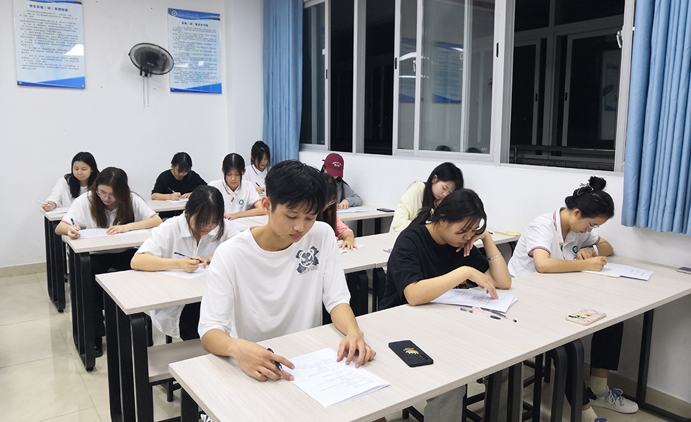 工业设计学院分党校组织入党积极分子培训结业考试