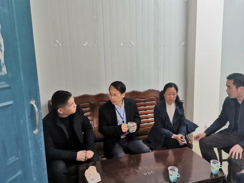 学校党委书记韩志刚到车辆工程学院走访调研