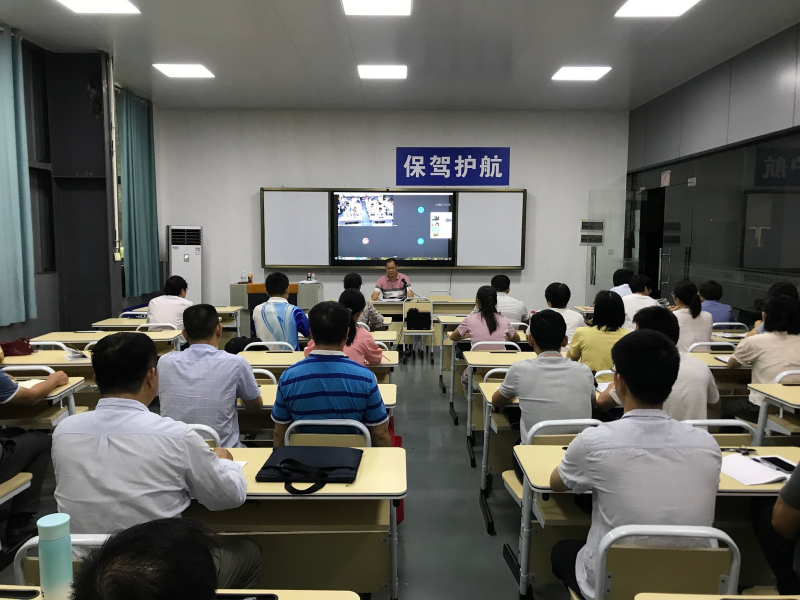 加强师德师风建设 弘扬爱岗敬业精神—— 车辆工程学院教师师德专题学习报道