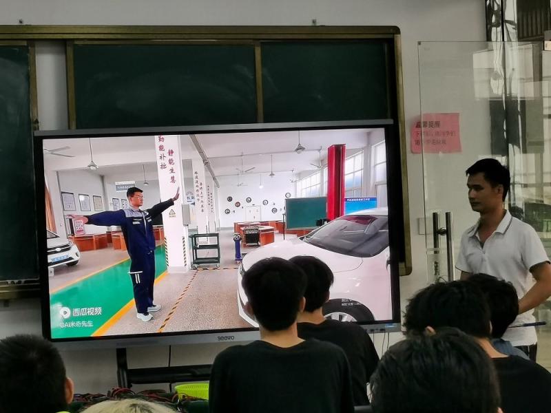 车辆工程学院开展公开课活动