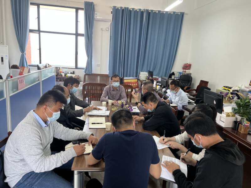 学校领导深入电子信息学院开展疫情防控工作督导检查