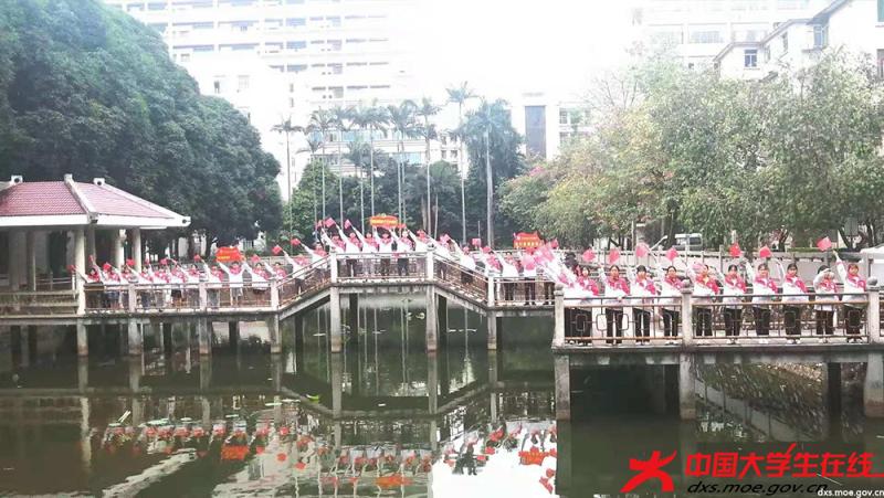 工业设计学院组织学生参加云端大合唱《唱支山歌给党听》