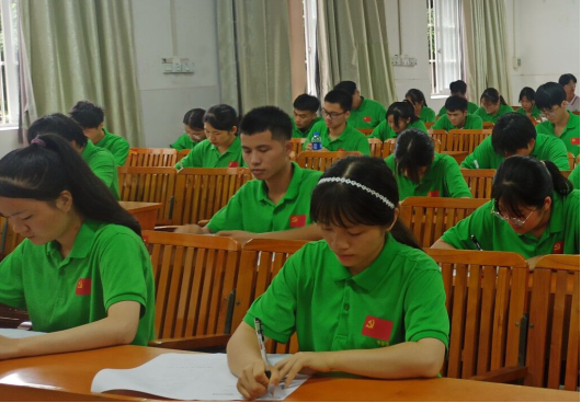 工业设计学院分党校组织入党积极分子培训结业考试