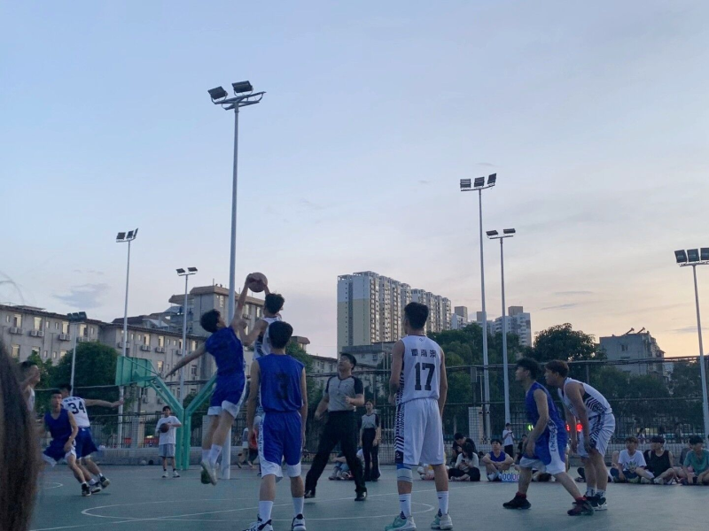 工业设计学院学生会成功举办第一届班级篮球友谊赛
