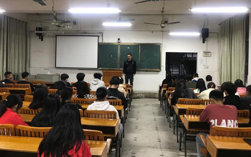 工业设计学院积极备战校运动会