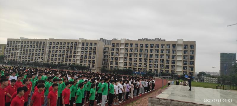 韦书记做主题讲话.jpg