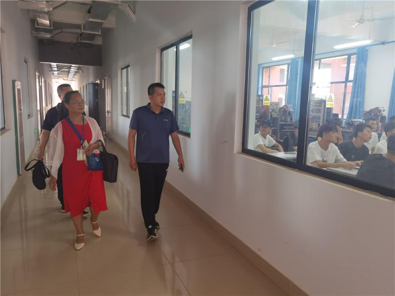 图4-三校区教学巡查.jpg