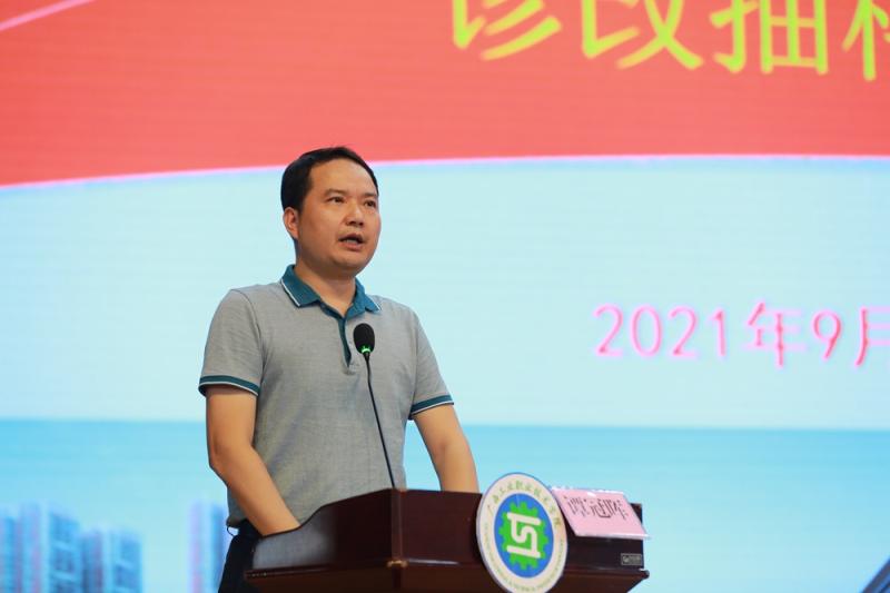 C:UsersAdministratorDesktop&#3;.谭冠晖副校长讲话_副本.jpg