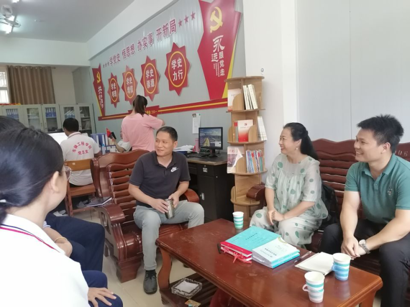 检查小组在二校区进行工作情况检查.png