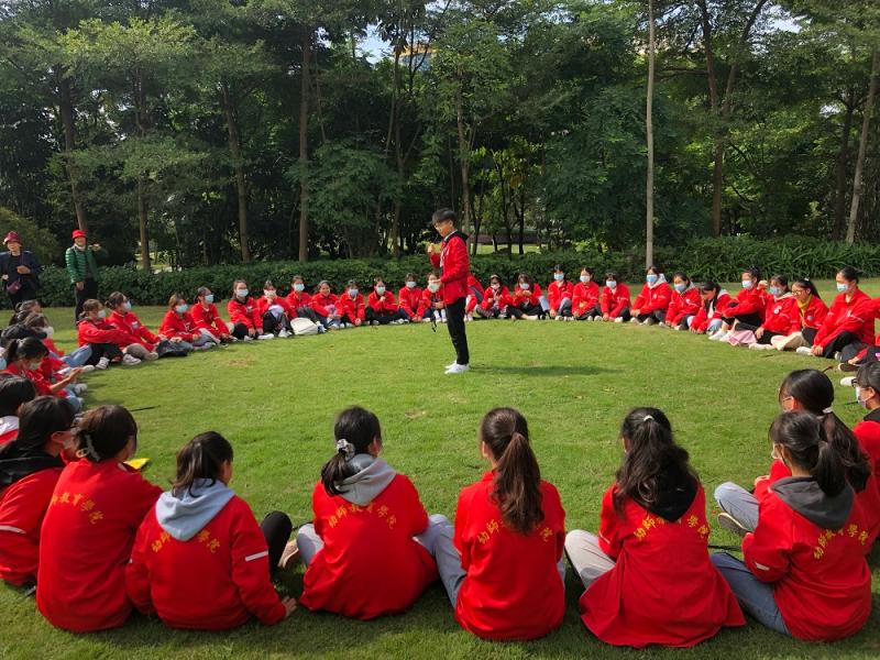 图3：积极分享英雄事迹.jpg