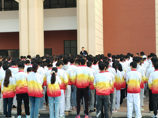 唐老师在做警示教育-小尺寸.png