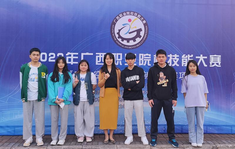 我校学子在2022年广西职业院校技能大赛“室内空间设计与制作”赛项喜获佳绩