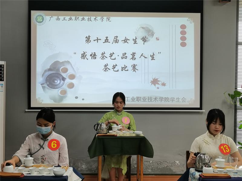 58f9f8f9b7e330f7_副本.jpg