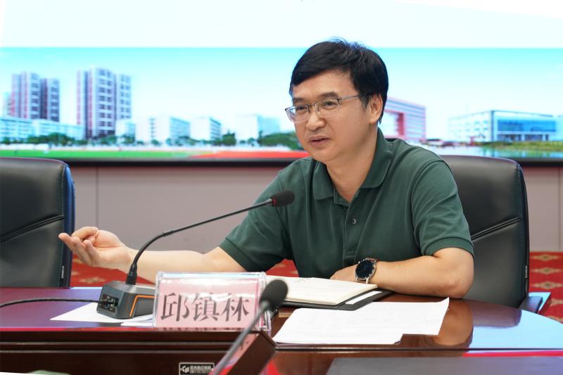 邱镇林校长讲话_副本.jpg
