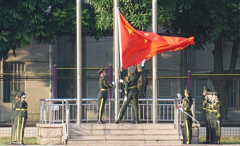 崇德尚廉，青春奋进跟党走——工业设计学院举行主题升旗仪式暨国旗下讲话活动