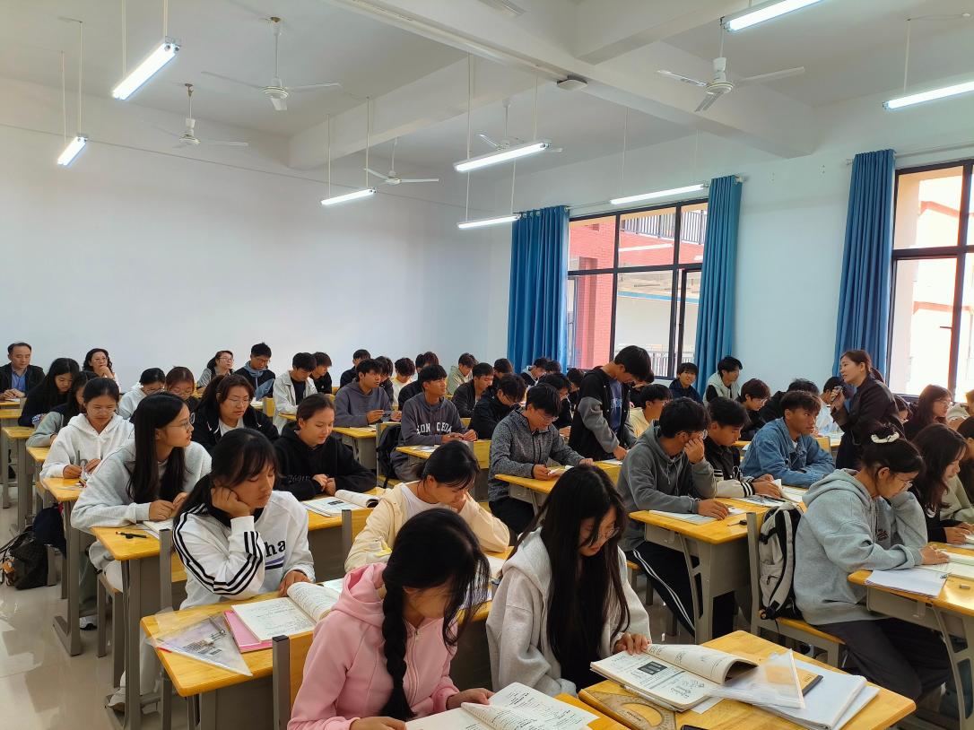 1.李程老师讲课现场