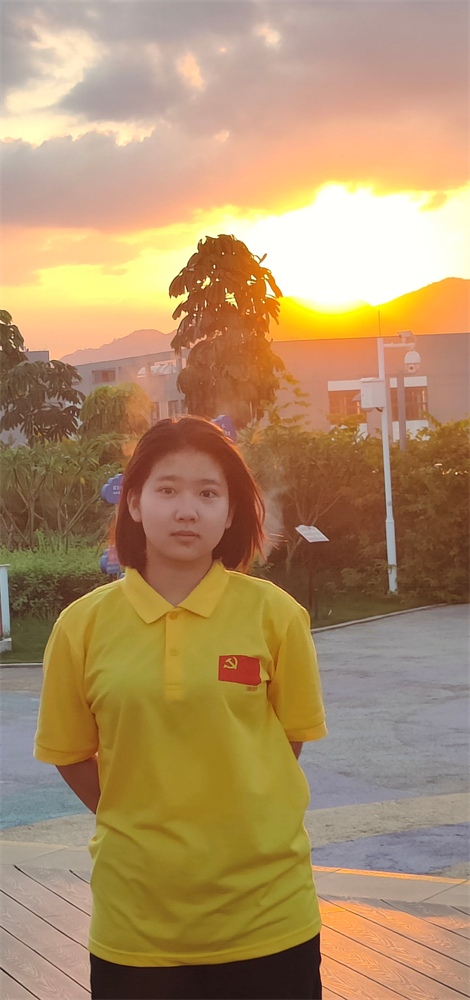 建筑工程学院郭忠虹