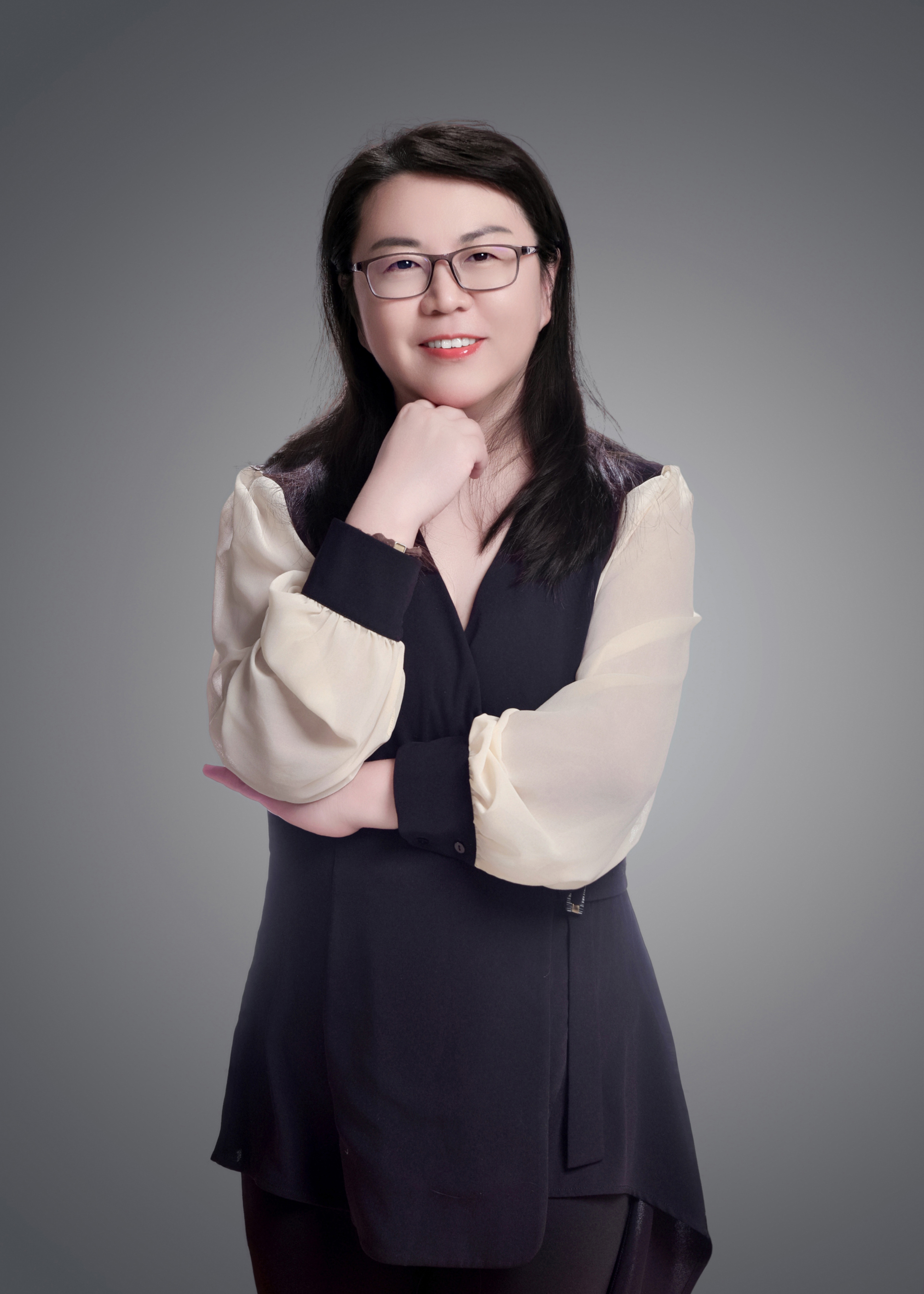 胡瑛莉宣传照