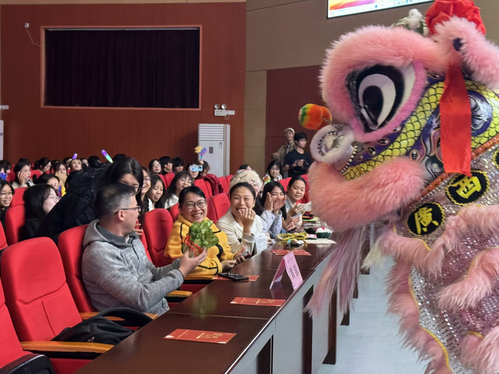 双狮献瑞