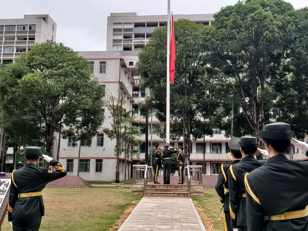 糖业工程学院举行“星火燎原担使命，浪潮奔涌启新程”五四主题教育活动