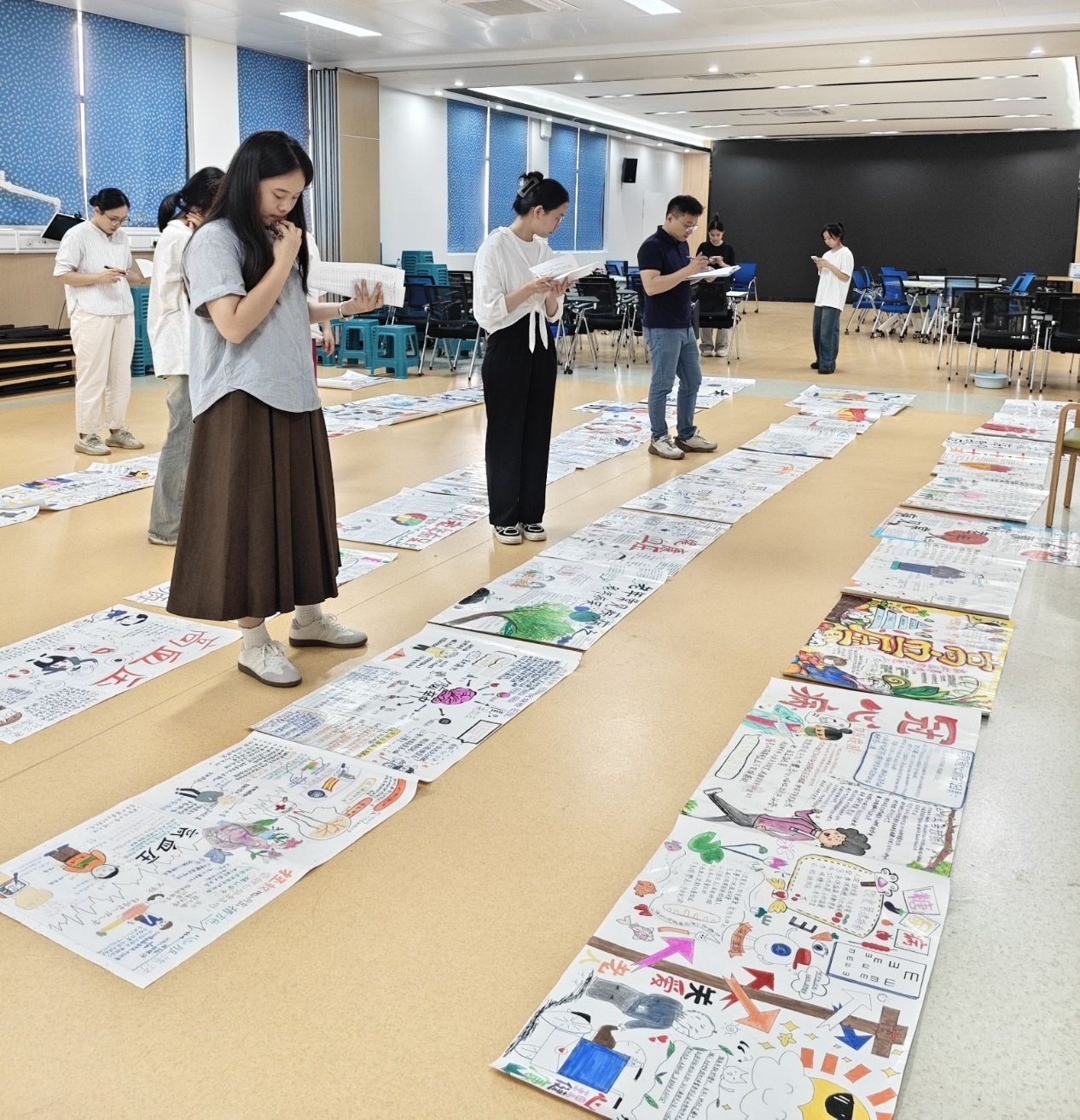 医药健康学院健康照护技能协会开展“健康老龄，智慧防护”海报绘画比赛
