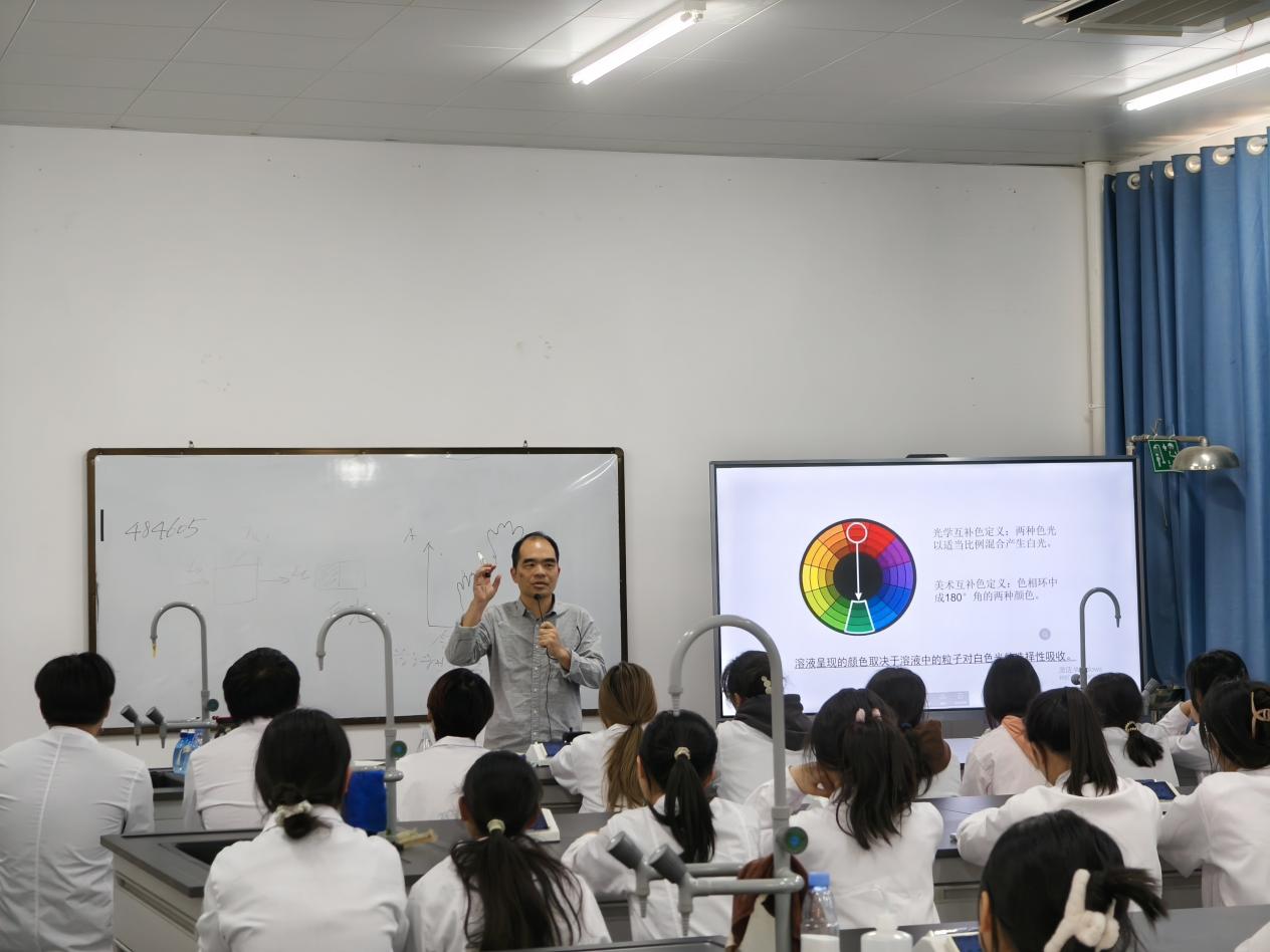 教学互动启思维，生动讲解展风采——医药健康学院开展院级公开课
